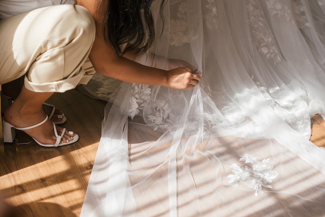 Tips To Prepare For The Wedding Dress Fitting White Runway