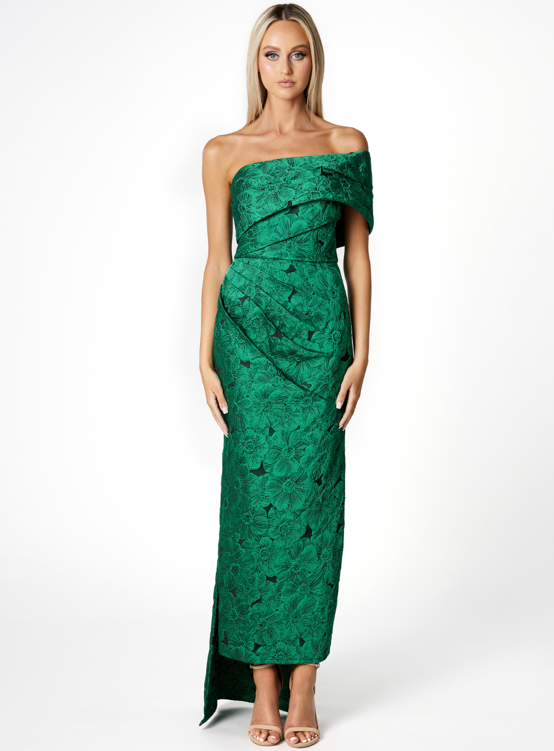 the perfect emerald green wedding guest dress by bariano