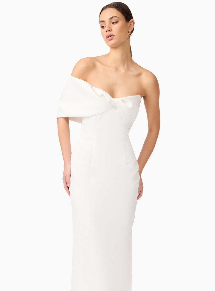 Dandelione Gown
