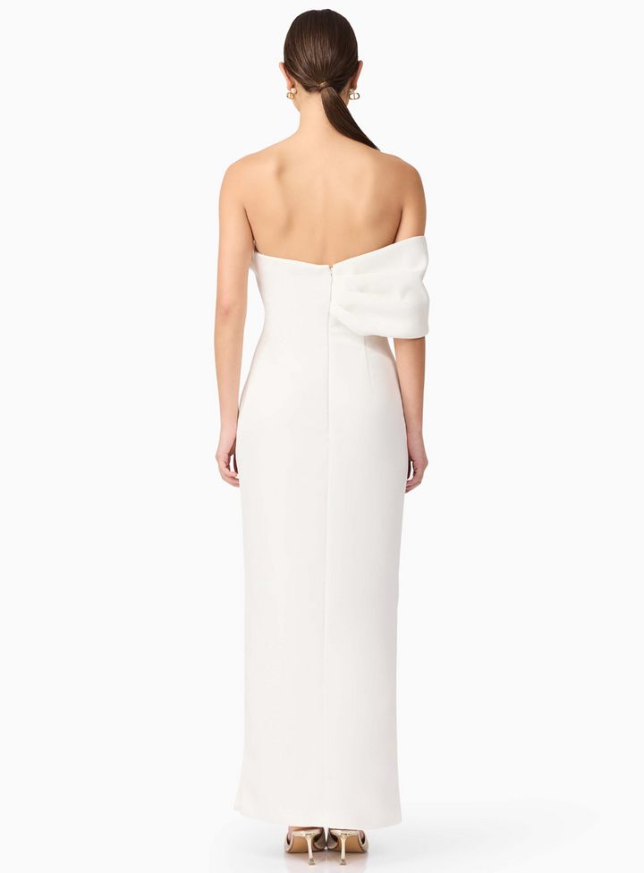 Dandelione Gown