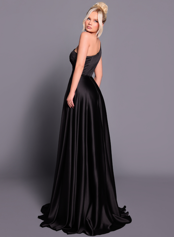 Isla Gown NBM2023 by Nicoletta