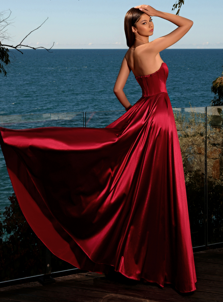 Sidney Dress NC2018 by Nicoletta
