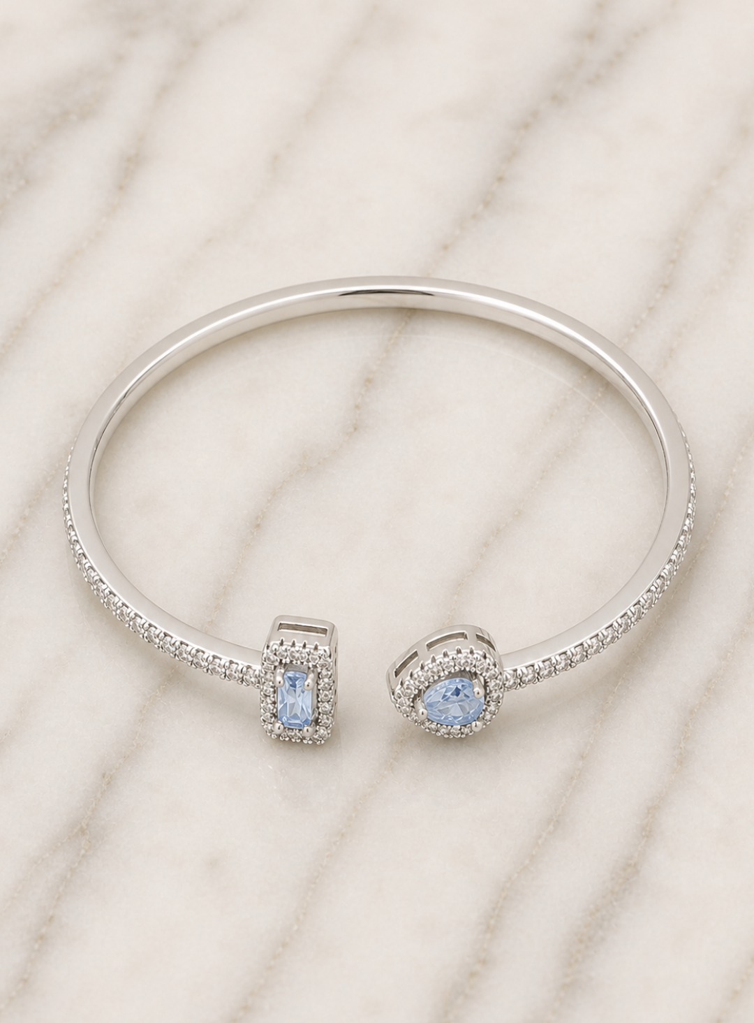 Arlette Bangle