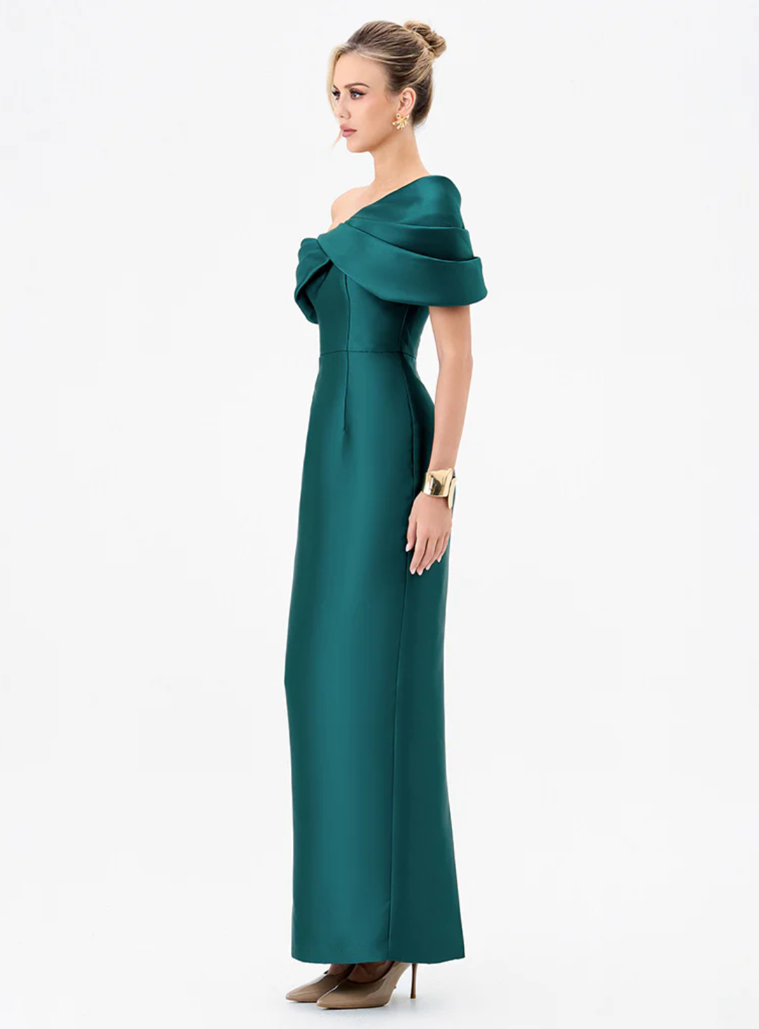 Weiss Asymmetric Off Shoulder Gown