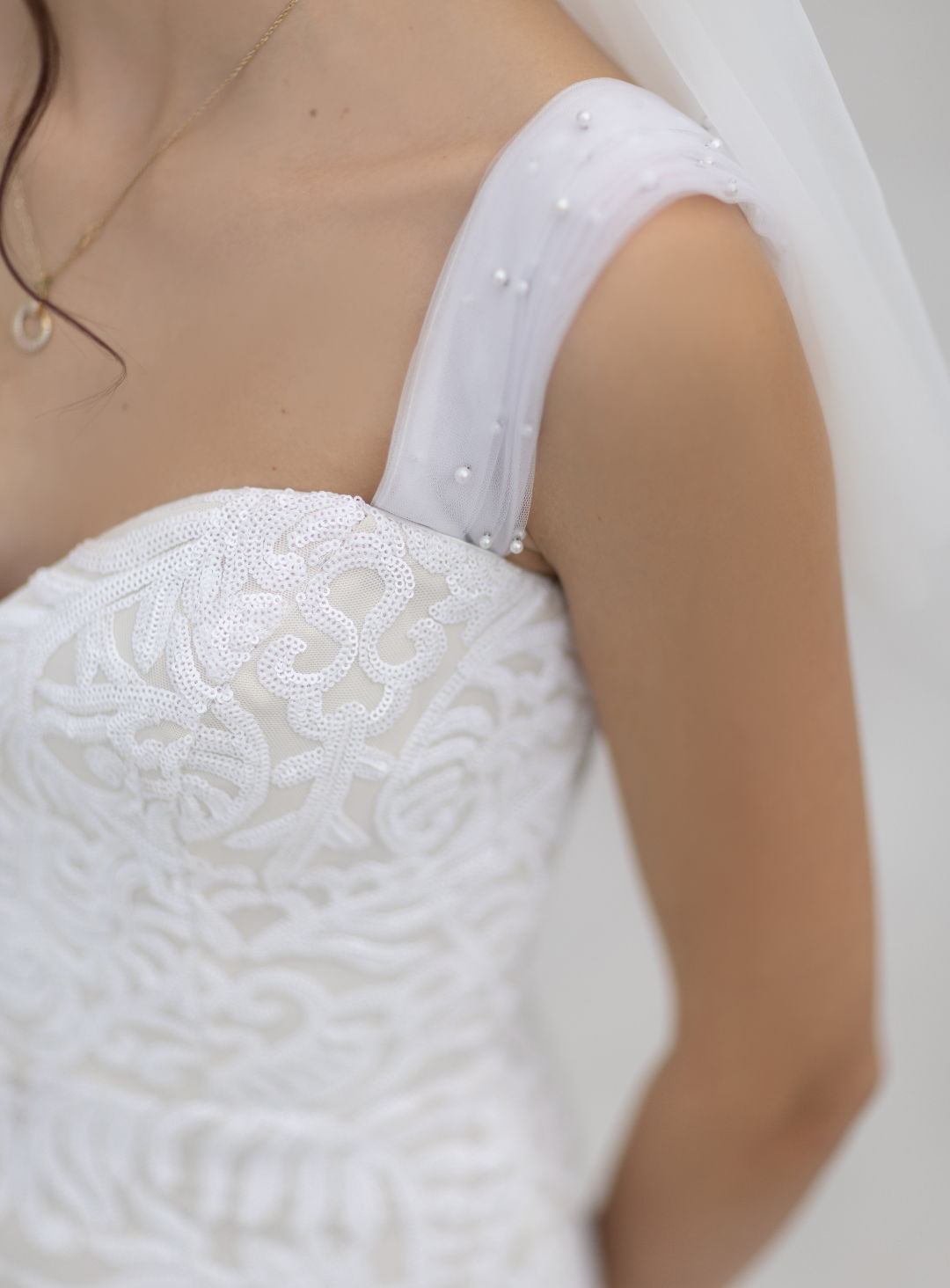 Laini Gown