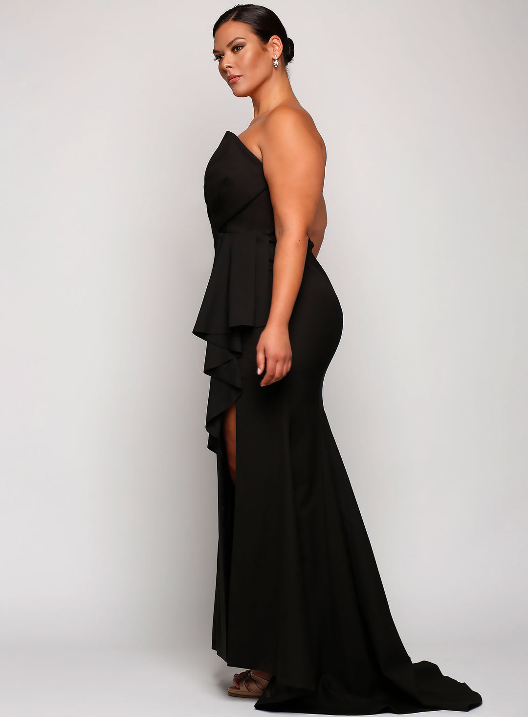 Stellina Gown With Train
