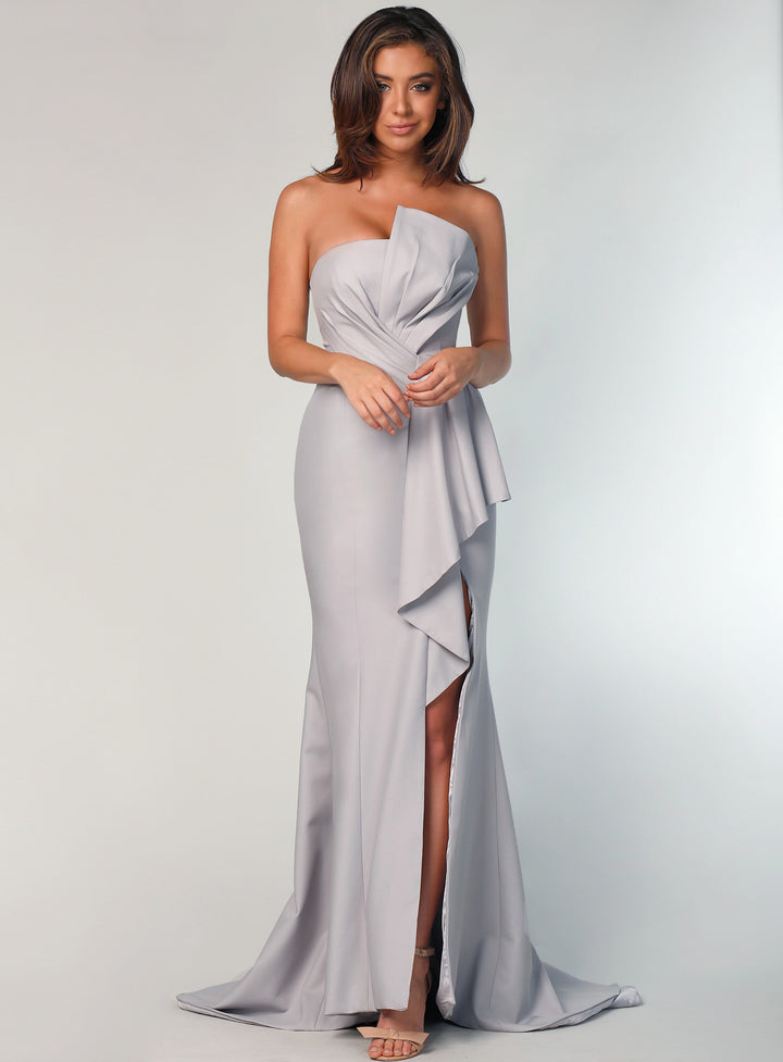 Stellina Gown With Train