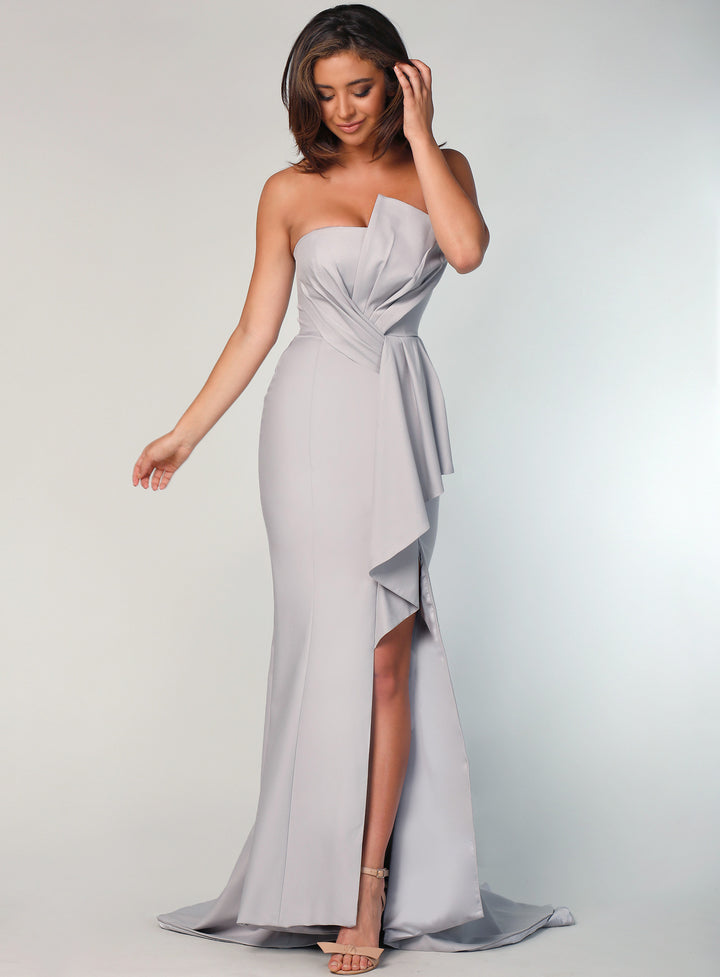 Stellina Gown With Train