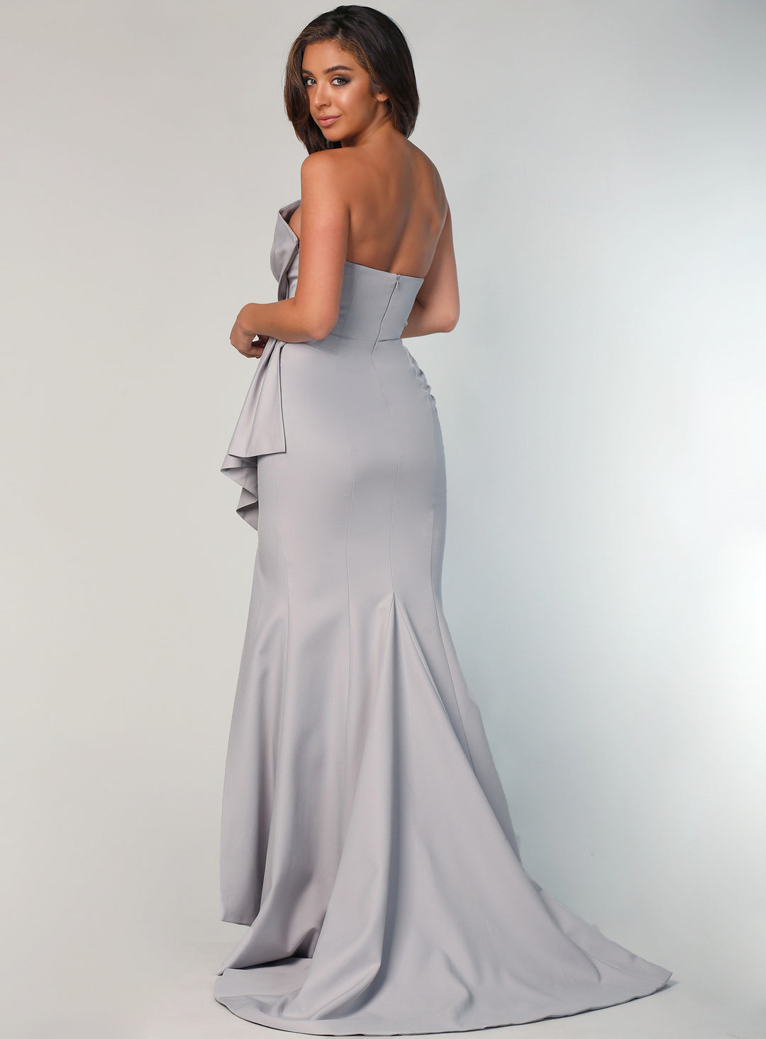 Stellina Gown With Train