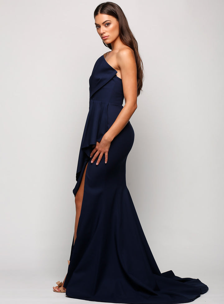 Stellina Gown With Train