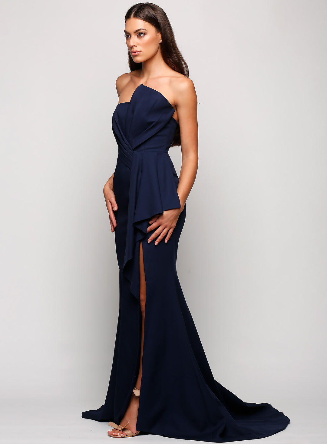 Stellina Gown With Train