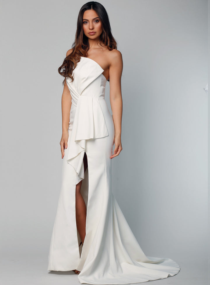 Stellina Gown With Train